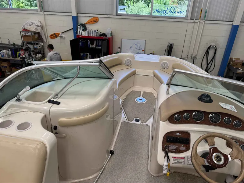 Slide: The Image of Sea Ray 210 Sundeck 2001 - 9