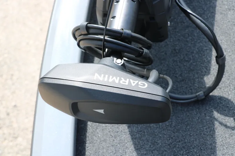 Slide: The Image of Garmin device on 2025 Vexus AVX1980 boat, featuring advanced technology and sleek design. - 18