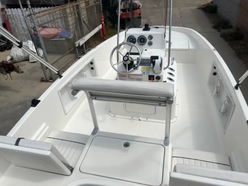 Slide: The Image of Bayliner Element F16 2017 - 10