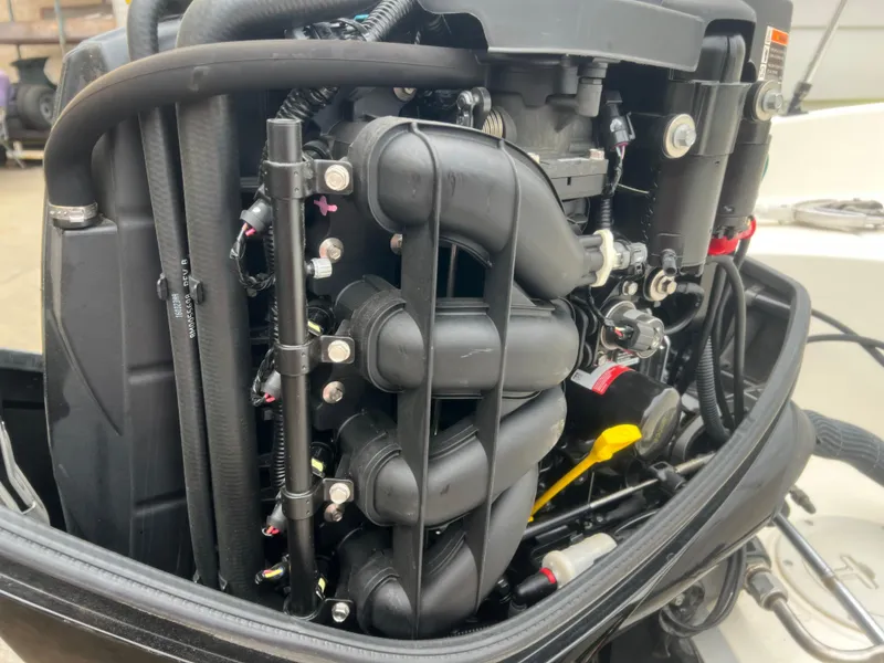 Slide: The Image of Bayliner Element F16 2017 - 20