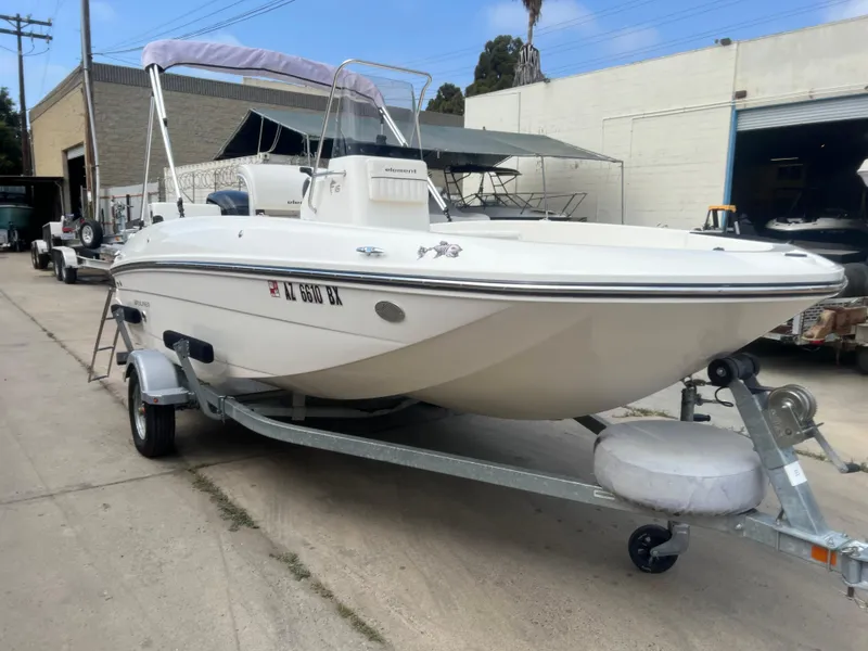 Slide: The Image of Bayliner Element F16 2017 - 4