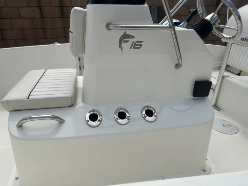 Slide: The Image of Bayliner Element F16 2017 - 8