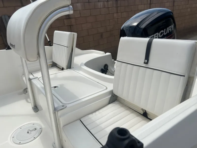 Slide: The Image of Bayliner Element F16 2017 - 9