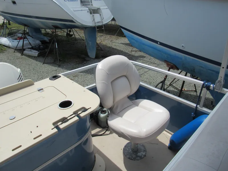 Slide: The Image of SunChaser Classic Fish 8520 4-PT 2017 - 12