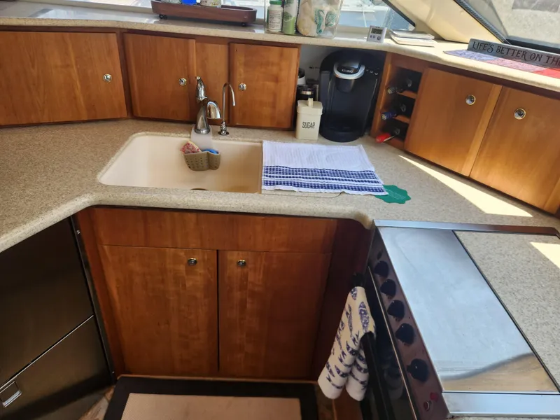 Slide: The Image of Silverton 453 Motor Yacht 2000 - 53