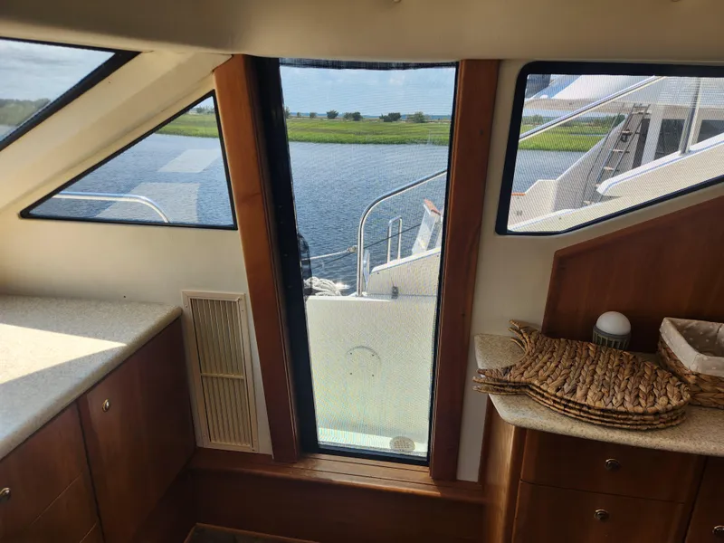 Slide: The Image of Silverton 453 Motor Yacht 2000 - 55