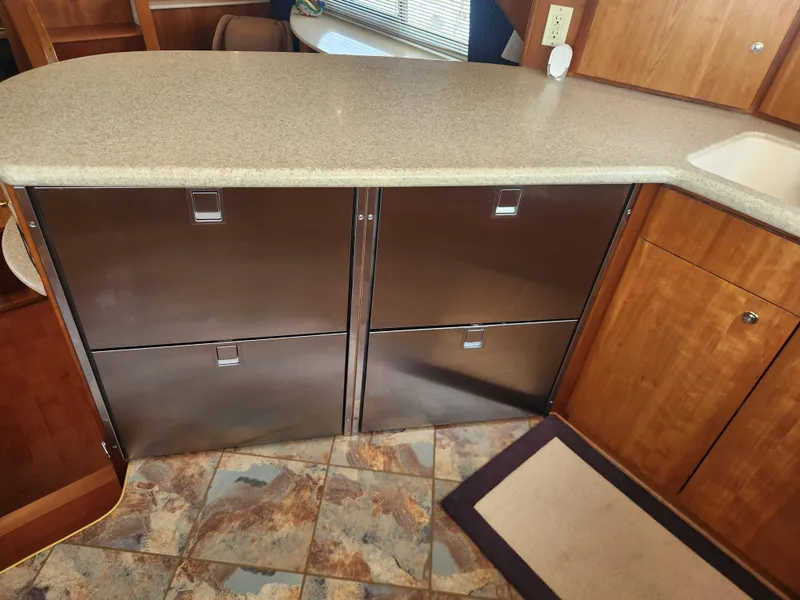 Slide: The Image of Silverton 453 Motor Yacht 2000 - 56