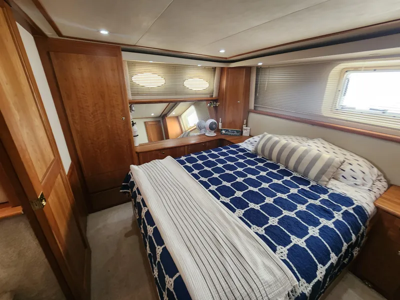 Slide: The Image of Silverton 453 Motor Yacht 2000 - 59