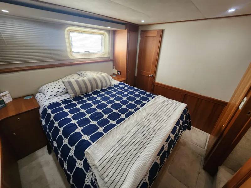 Slide: The Image of Silverton 453 Motor Yacht 2000 - 60