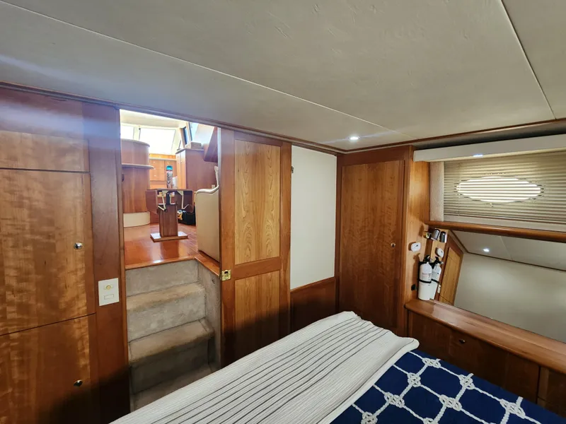 Slide: The Image of Silverton 453 Motor Yacht 2000 - 62