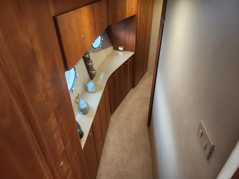 Slide: The Image of Silverton 453 Motor Yacht 2000 - 66