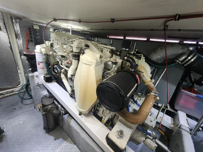 Slide: The Image of Silverton 453 Motor Yacht 2000 - 88