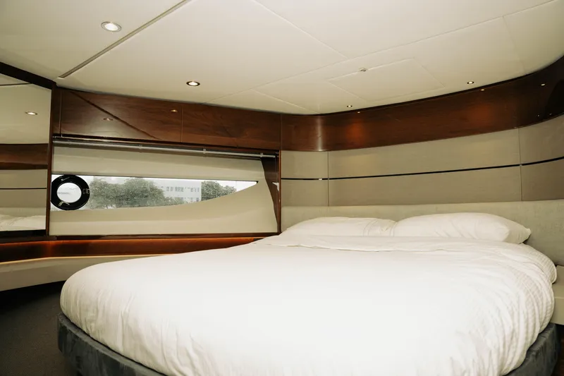 Slide: The Image of Princess S62 2020 - 59