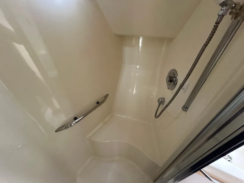 Slide: The Image of Sea Ray 440 Sundancer 1993 - 69