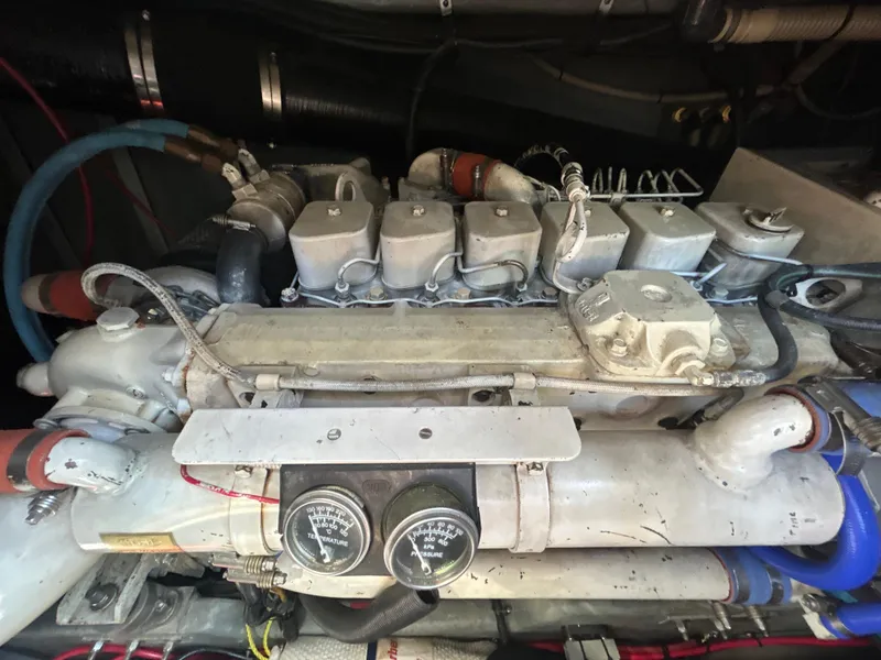 Slide: The Image of Sea Ray 440 Sundancer 1993 - 71