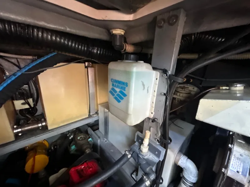 Slide: The Image of Sea Ray 440 Sundancer 1993 - 73