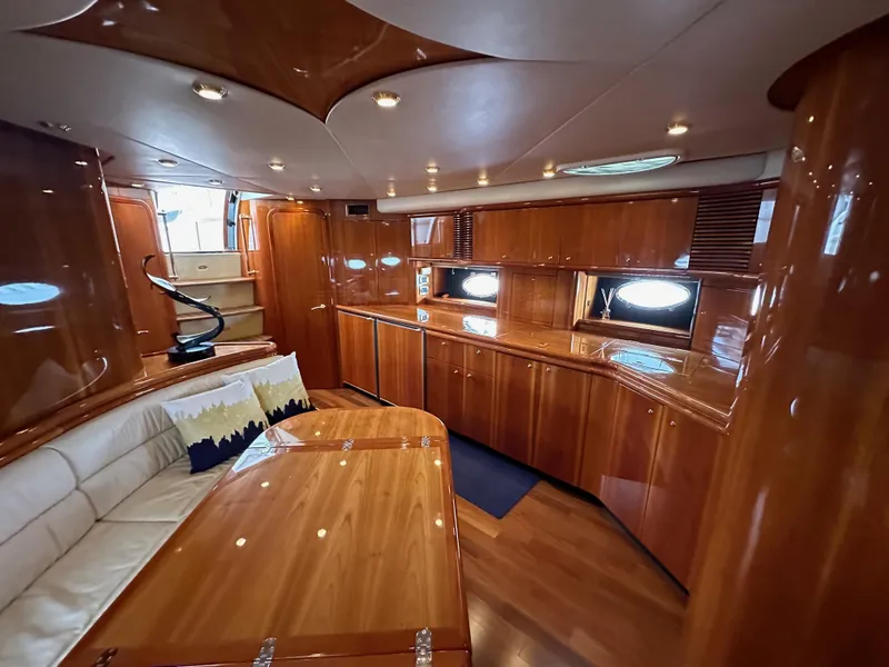 Slide: The Image of Sunseeker Predator 60 2000 - 109