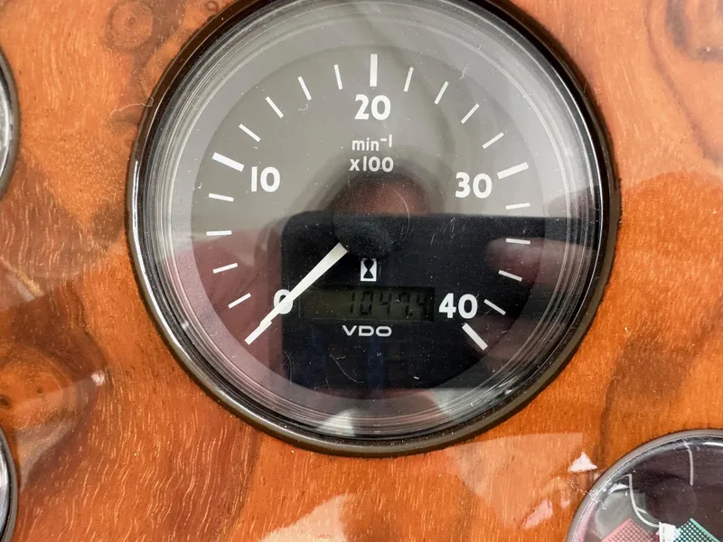 Slide: The Image of Sunseeker Predator 60 2000 - 113