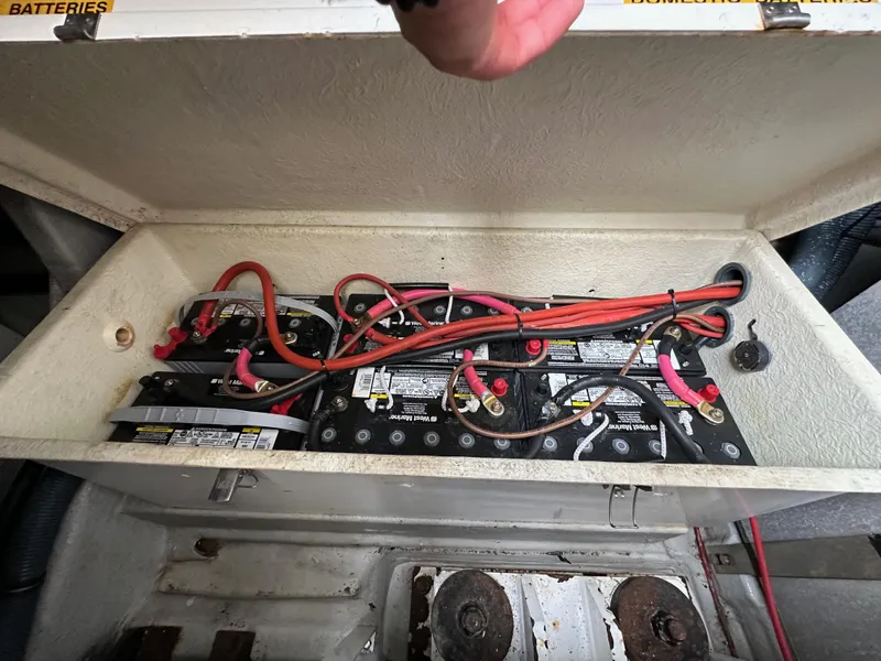 Slide: The Image of Sunseeker Predator 60 2000 - 129