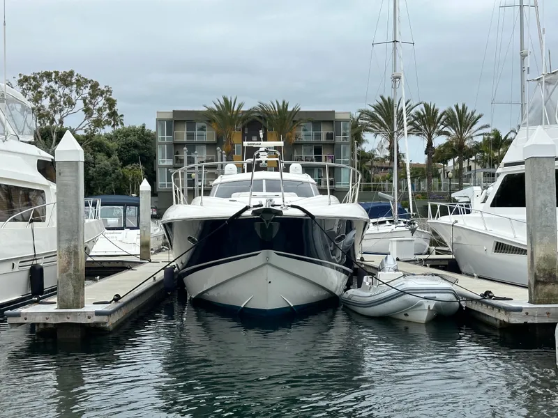 Slide: The Image of Sunseeker Predator 60 2000 - 135