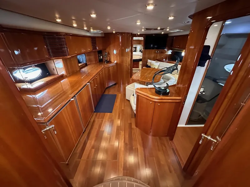 Slide: The Image of Sunseeker Predator 60 2000 - 51