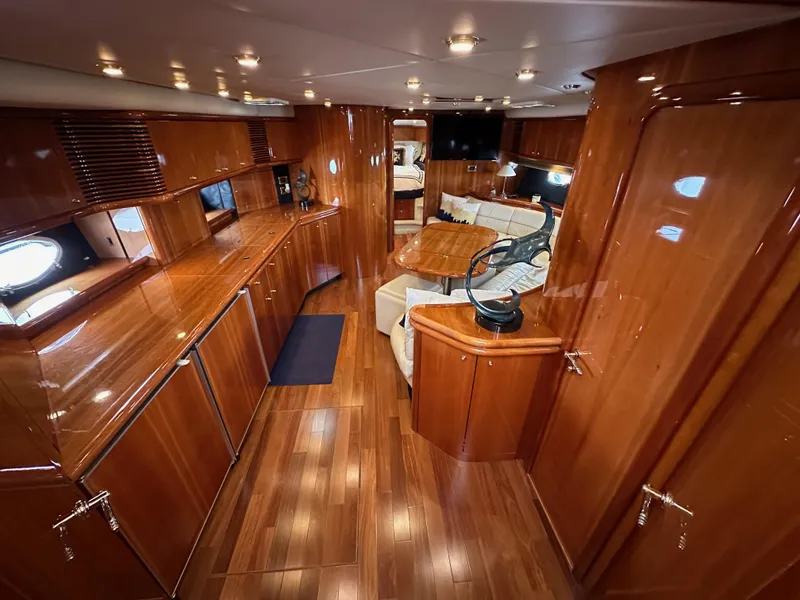 Slide: The Image of Sunseeker Predator 60 2000 - 52