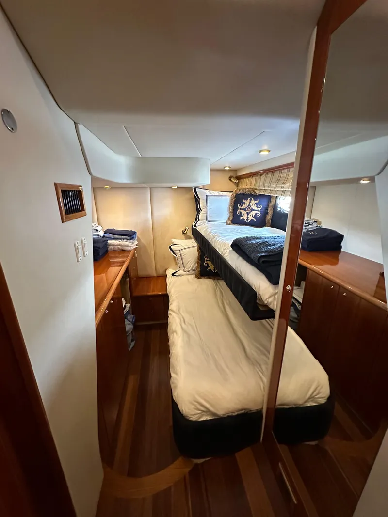 Slide: The Image of Sunseeker Predator 60 2000 - 56