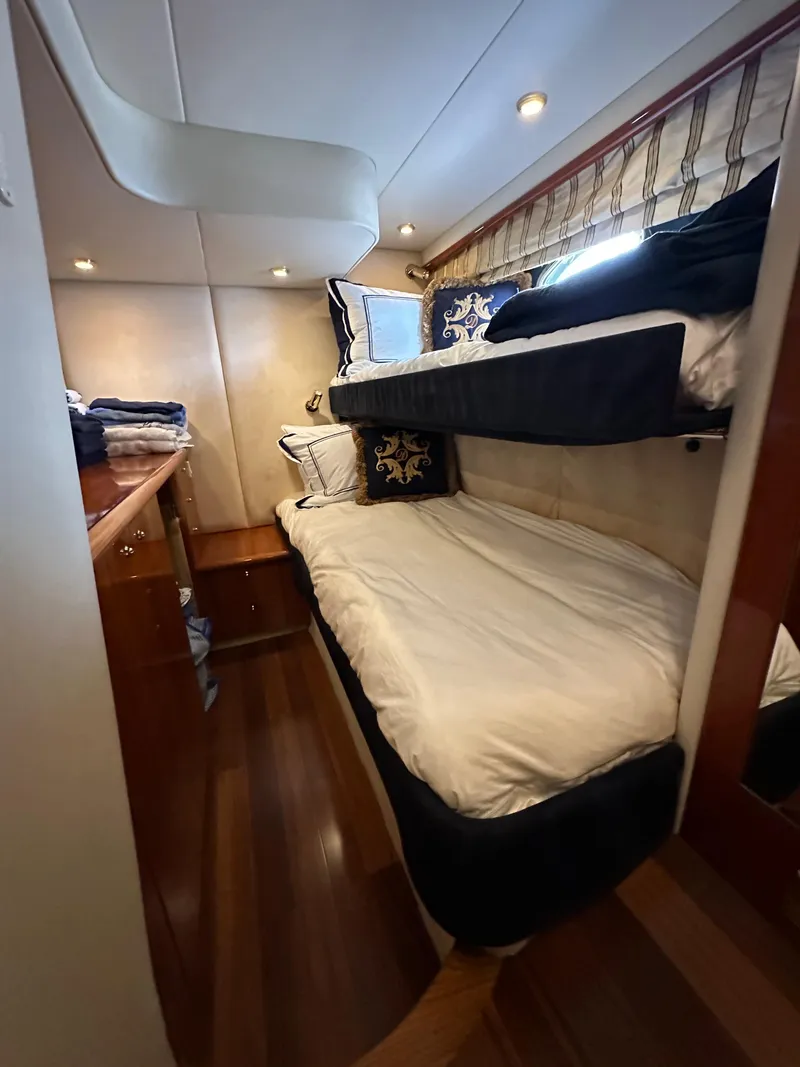 Slide: The Image of Sunseeker Predator 60 2000 - 57