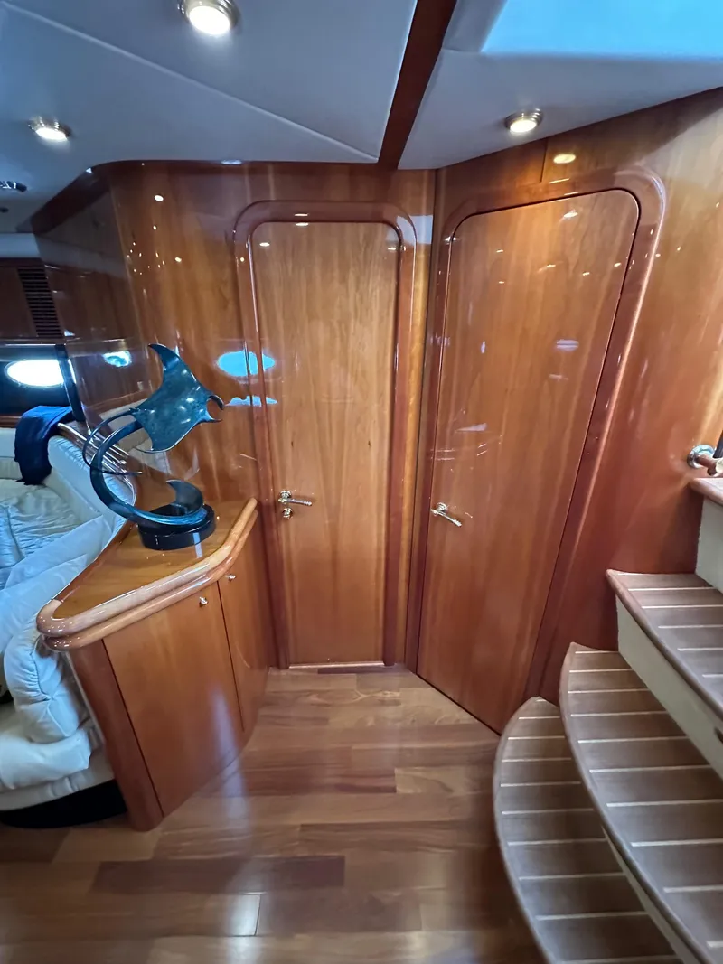 Slide: The Image of Sunseeker Predator 60 2000 - 63