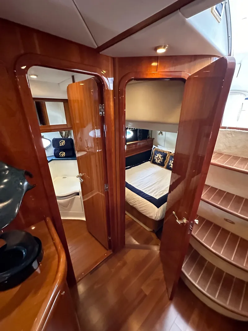 Slide: The Image of Sunseeker Predator 60 2000 - 71