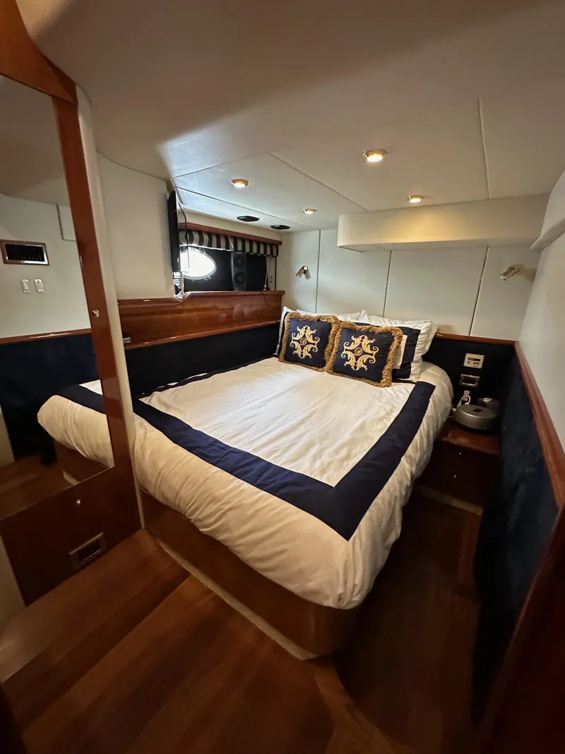 Slide: The Image of Sunseeker Predator 60 2000 - 72