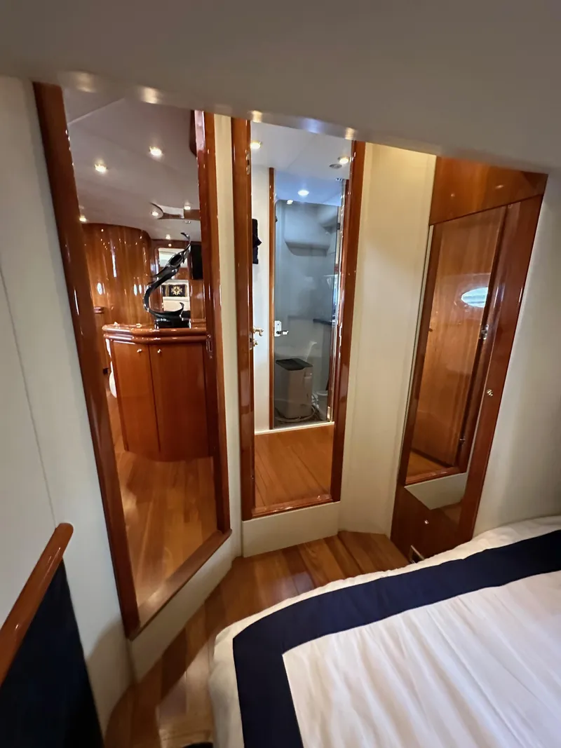 Slide: The Image of Sunseeker Predator 60 2000 - 77