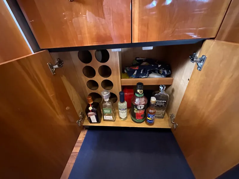 Slide: The Image of Sunseeker Predator 60 2000 - 85