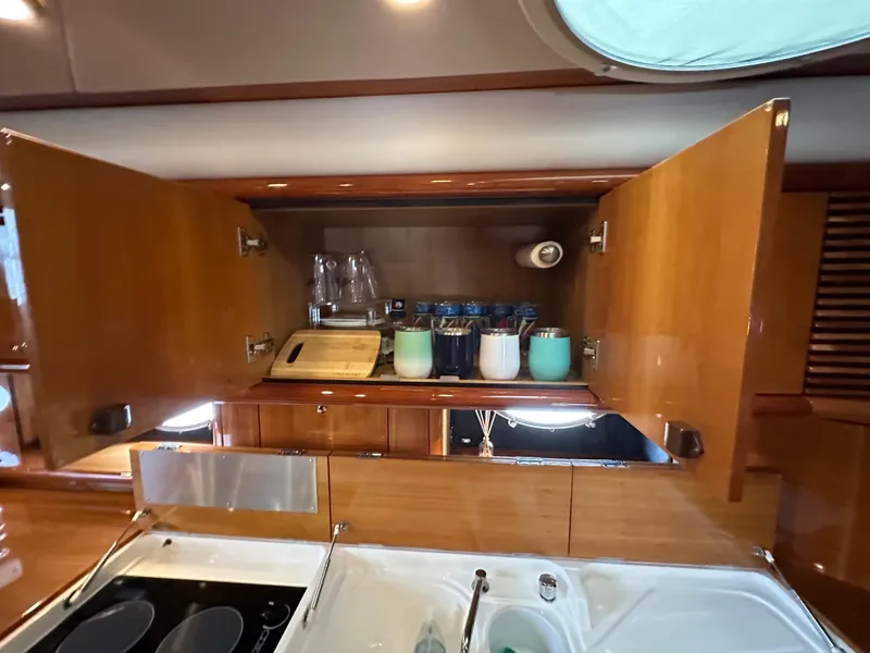 Slide: The Image of Sunseeker Predator 60 2000 - 88