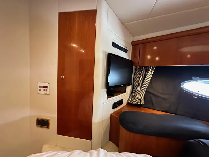 Slide: The Image of Sunseeker Predator 60 2000 - 99