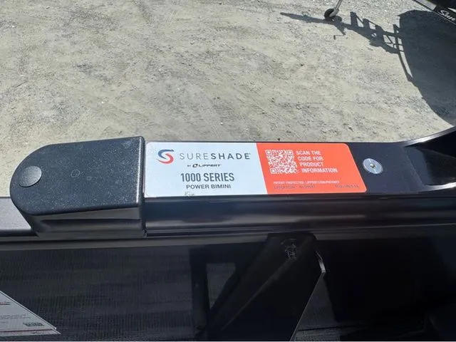 Slide: The Image of Godfrey Sweetwater 2286 SFL - Yamaha 250 SHO 2026 - 14