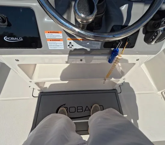 Slide: The Image of Robalo R242 Explorer 2023 - 25