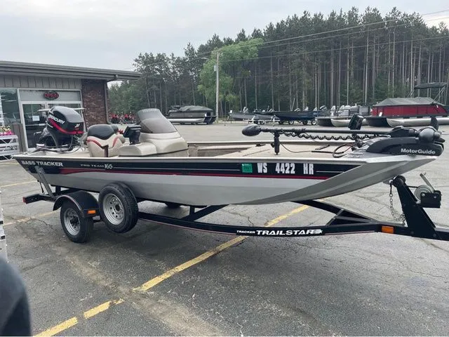 Slide: The Image of Tracker Pro Team 165 2003 - 5