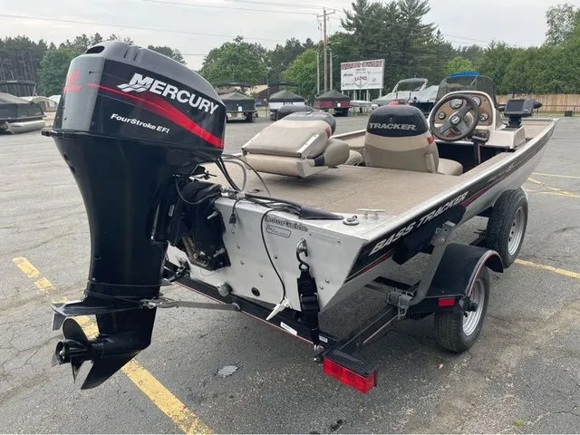 Slide: The Image of Tracker Pro Team 165 2003 - 6