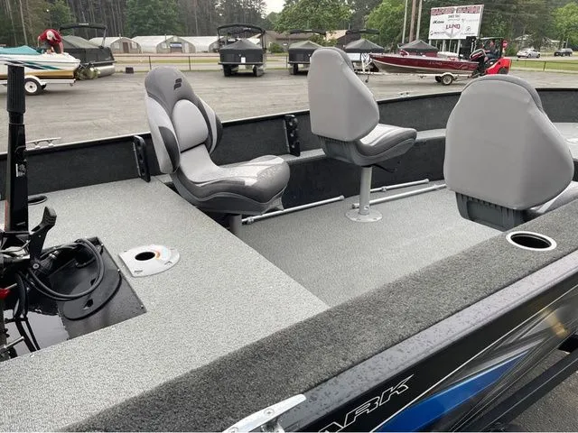 Slide: The Image of Starweld Spark 16 T 2019 - 12