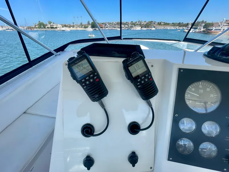 Slide: The Image of Viking 50 Convertible 1998 - 100