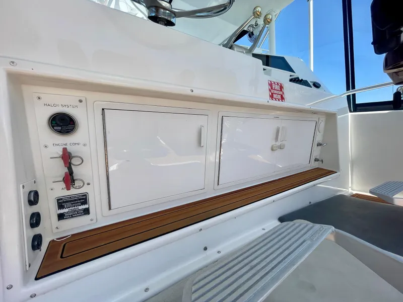 Slide: The Image of Viking 50 Convertible 1998 - 107