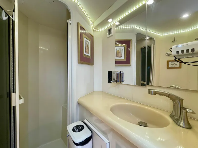 Slide: The Image of Viking 50 Convertible 1998 - 51