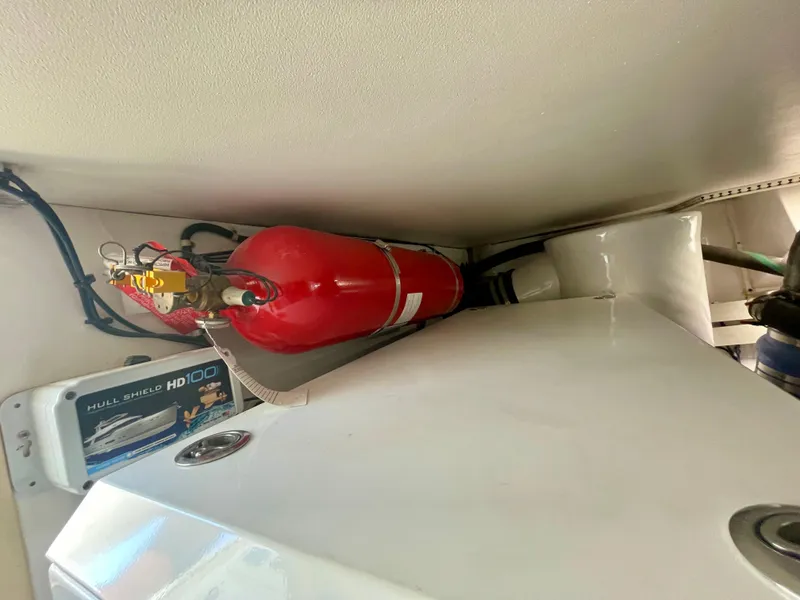 Slide: The Image of Viking 50 Convertible 1998 - 75