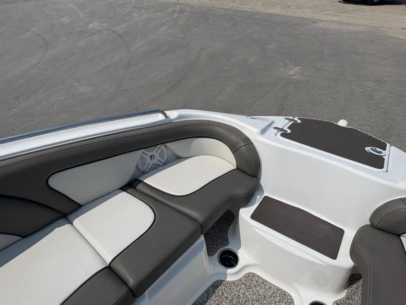 Slide: The Image of Yamaha 242 Limited 2011 - 14