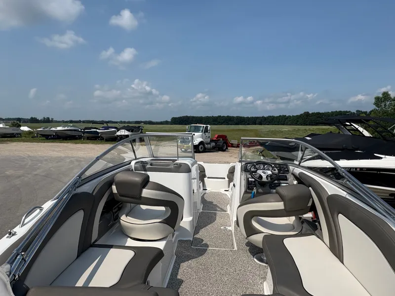 Slide: The Image of Yamaha 242 Limited 2011 - 4