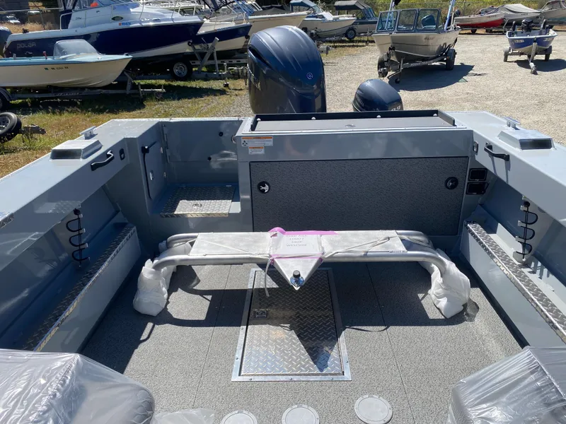 Slide: The Image of 2025 Hewescraft 190 Sea Runner HT boat interior, featuring spacious deck and modern design. - 6