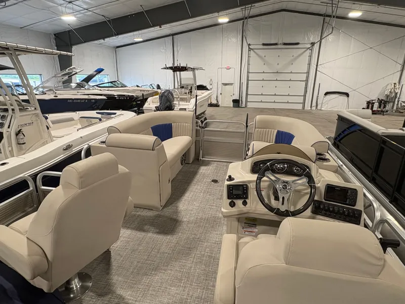 Slide: The Image of Qwest LS 820 Splash Pad 2021 - 10