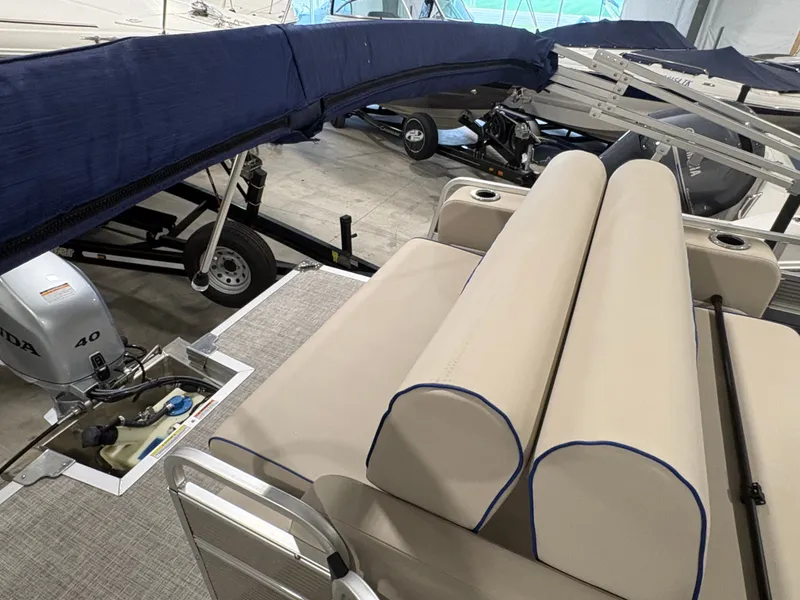 Slide: The Image of Qwest LS 820 Splash Pad 2021 - 11