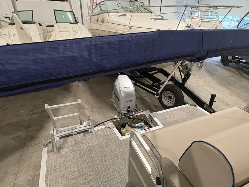 Slide: The Image of Qwest LS 820 Splash Pad 2021 - 3